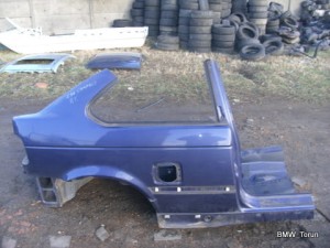 ĆWIARTKA TYŁ PRÓG SŁUPEK PRAWA E36 COMPACT