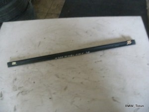 LISTWA TYŁ LEWA MERCEDES E W210