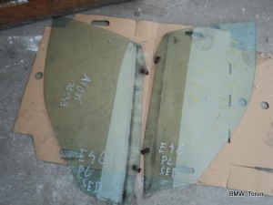 SZYBA SZYBY BOCZNE BOCZNA PRZÓD PRAWA BMW E46