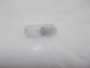 LAMPKA OŚWIETLENIE KABINY DRZWI E65 F-VAT