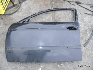 DZRWI PRZÓD LEWE BMW E39 RYSY