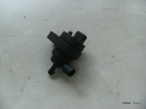 ZAWOR ODPOWIETRZENIA ZBIORNIKA PALIWA BMW E36