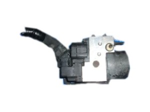 POMPA HAMULCOWA ABS AVENSIS I 97-02