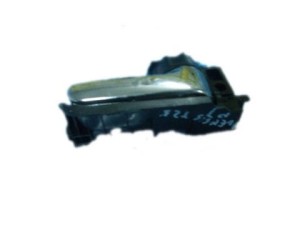 KLAMKA WEWNĘTRZNA TYŁ PRAWA AVENSIS T25 03-08