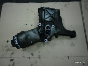 OBUDOWA PODSTAWA FILTRA OLEJU BMW E46 2.0d 136 km