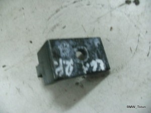 ZAWIAS DRZWI PRZÓD PRAWY BMW E60 E61