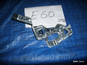 MOCOWANIE STELAŻ ZMIENIARKI NAWIGACJI BMW E60 E61