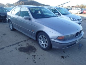LUSTERKO PRAWE KOMPLETNE 5-PIN BMW E39 ASPENSILBER