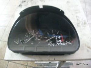 LICZNIK ZEGARY AUTOMAT 3.0D ANGLIK BMW E39