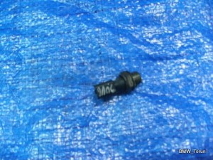 CZUJNIK CIŚNIENIA OLEJU LAGUNA II 3.0 V6
