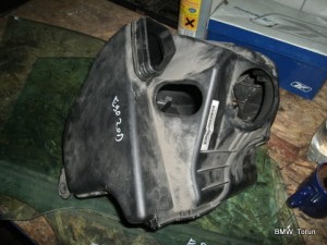 OBUDOWA FILTRA POWIETRZA N46 2.0i BMW E87 E90 E91