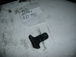 ŚLIZG MOCOWANIE UCHWYT 03-11 AUDI A3