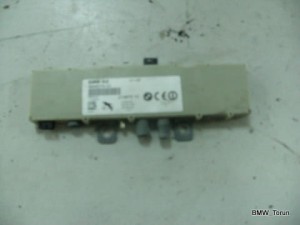 WZMACNIACZ ANTENOWY RADIO ANTENY KOMBI BMW E39
