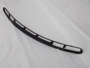 KRATKA ZDERZAKA PRZÓD ŚRODKOWA SEDAN E46 F-VAT