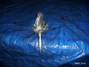ŁAPA WSPORNIK UCHWYT 2.2DCI LAGUNA II F-VAT