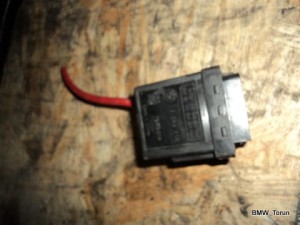 PRZKAŹNIK ŚWIEC ŻAROWYCH BMW E39 3.0d 2.5d