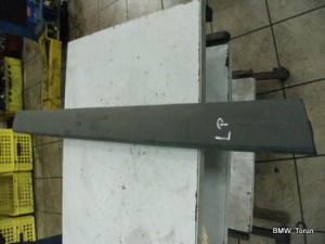LISTWA DRZWI DOLNA PRZÓD LEWA VW PASSAT B5 FL