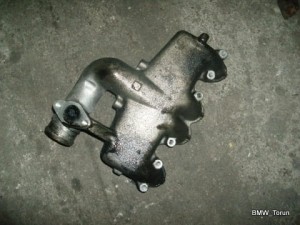 KOLEKTOR SSĄCY 1.6 1.8 AUDI A4 PASSAT B5