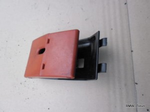 RĄCZKA MASKI MERCEDES 124