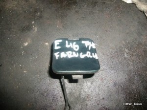 ZAŚLEPKA HAKA ZDERZAKA TYŁ SEDAN FARNGRUN E46 F-V