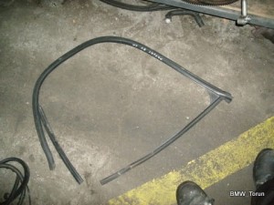 USZCZELKA SZYBY DRZWI PRZÓD LEWA VW PASSAT B5