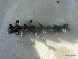 LISTWA WTRYSKOWA WTRYSKI BMW E46 1.8 1.9 ORYGINAŁ