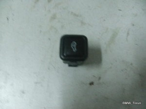 PRZEŁĄCZNIK WŁĄCZNIK VW PASSAT B5 FL