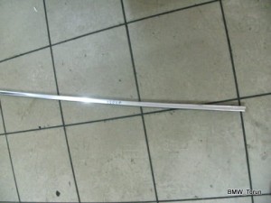 LISTWA ZGARNIAJĄCA OZDOBNA CHROM TYŁ L BMW E60