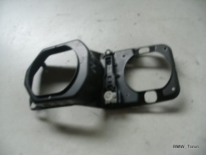 MOCOWANIE UCHWYT LAMPY PRZÓD BMW E39
