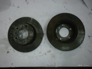 TARCZE TARCZA HAMULCOWA PRZÓD PRZEDNIE BMW E36