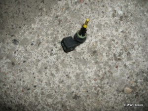 CZUJNIK POWIETRZA DOLOTOWEGO E60 E61 E90 E91 E87