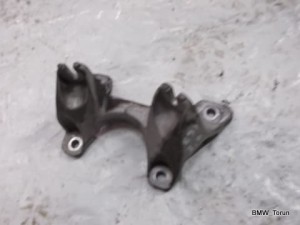 ŁAPA UCHWYT PODPORA N52 N53 2.5i 3.0i E90 E92 E93