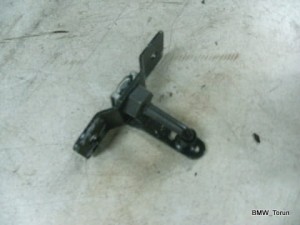 RYGIEL UCHWYT DACHU CABRIO BMW E36