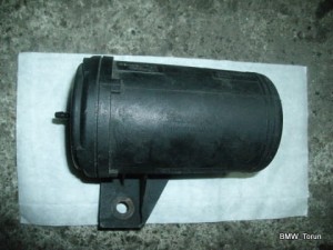 ZBIORNIK ZBIORNICZEK PODCIŚNIENIA BMW E46