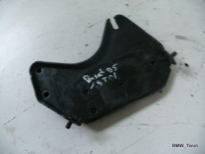 OSŁONA POKRYWA SILNIKA 110KM 1.9 TDI PASSAT B5
