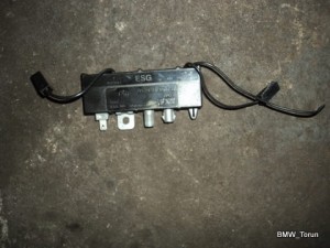 MODUŁ STEROWNIK WZMACNIACZ ANTENY BMW E36