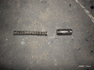 SPRĘŻYNA NAPINACZA ROZRZĄDU 2.0d 150km BMW E46