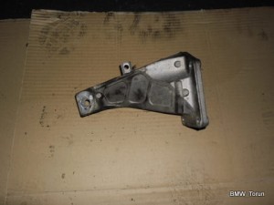 ŁAPA WSPORNIK SILNIKA BMW E46 2.0d 136 km