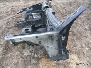 ĆWIARTKA PODŁUŻNICA PRZÓD LEWA BMW E87 F-VAT