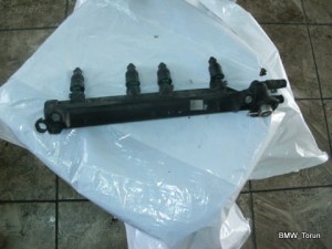 LISTWA WTRYSKOWA WTRYSKI SR 1.6 BORA GOLF IV