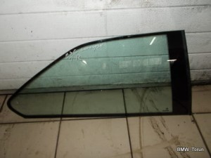 SZYBA TYŁ KAROSERYJNA PRAWA E36 F-VAT