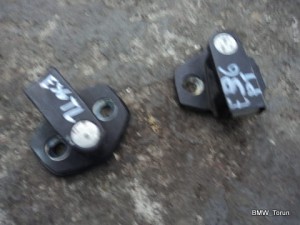 RYGIEL DRZWI TYŁ BMW E36