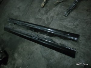LISTWA LISTWY NA PRÓG PRAWA BMW E46 SCHWARZ 2