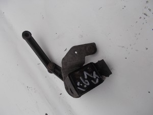 CZUJNIK POZIOMU NIVO XENON LEWY E61 F-VAT