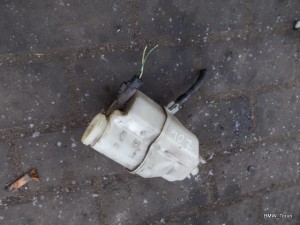 ZBIORNICZEK POMPY PŁYNU HAMULCOWEJ 407 F-VAT