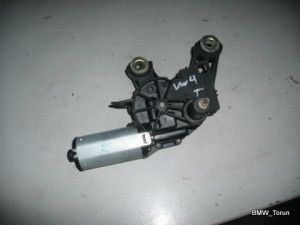 SILNICZEK WYCIERACZEK TYŁ PASSAT B5 BORA GOLF IV