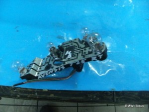 OPRAWKA WKŁAD LAMPY TYŁ PRAWA AVENSIS T25