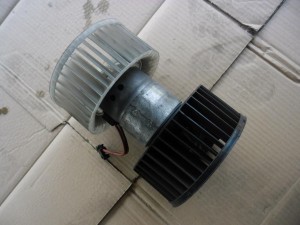 DMUCHAWA WENTYLATOR OGRZEWANIA NAGRZEWNICY BMW E46