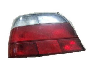 LAMPA TYŁ TYLNA LEWA BMW E38