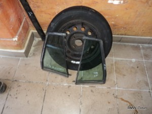 SZYBA TYŁ MAŁA TRÓJKĄT L P LAGUNA 2 II KOMBI
